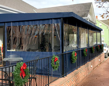 Roll-up Vinyl & Screen